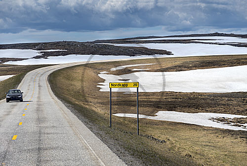 E69 Europastrasse in Norwegen, zwischen Olderfjord und dem Nordkapp