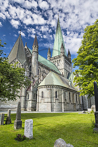 Der Nidarosdom in Trondheim Norwegen
