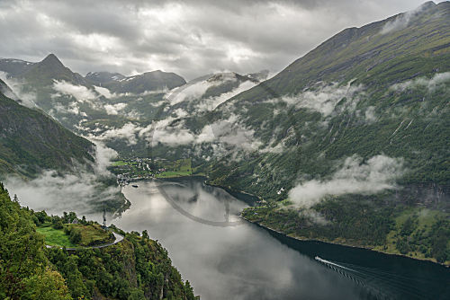 Blick auf dem Geirangerfjord